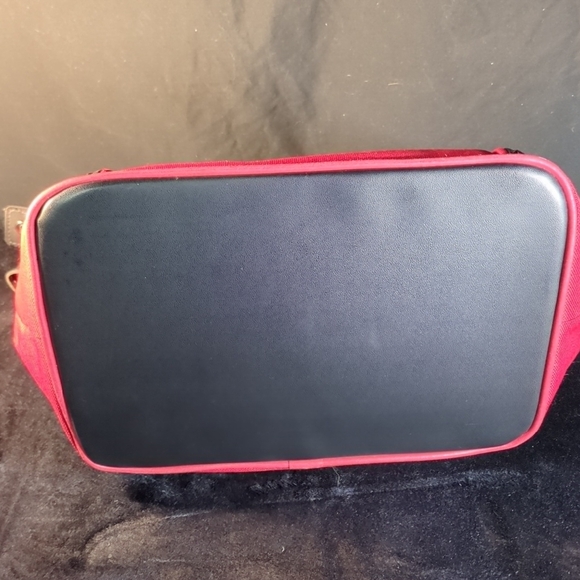 Elegant Red Tote Bag - Picture 6 of 9